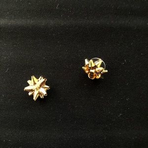 Gold bow stud earrings